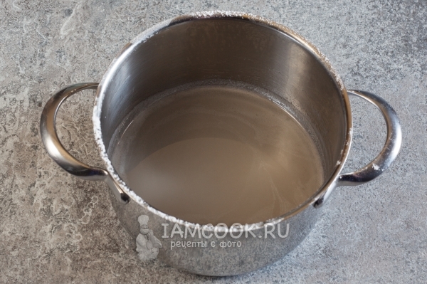 Растворить сахар в воде