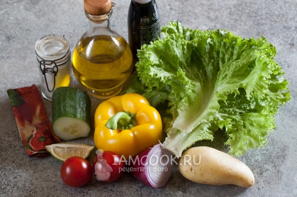 Ингредиенты для салата с жареной картошкой соломкой