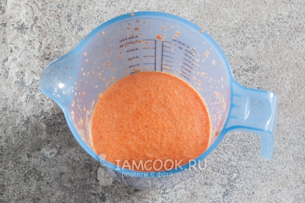 Пюрировать перец со сливками