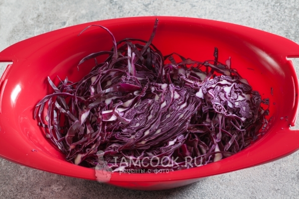 Нашинковать капусту