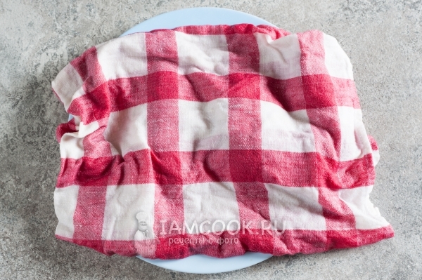 Накрыть перец полотенцем