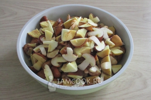 Грибы помыть и порезать