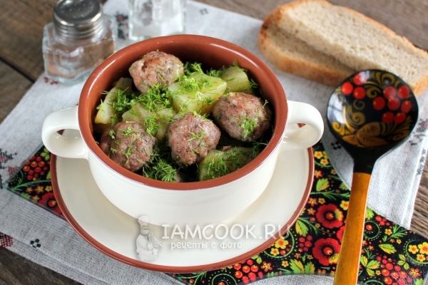 Рецепт тушеной картошки с фрикадельками