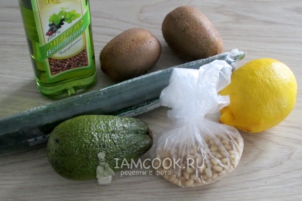 Ингредиенты для салата «Кедровая ветка»