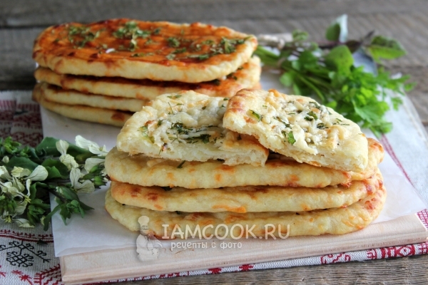 Рецепт лепёшек с сыром в духовке