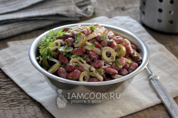 Рецепт салата с фасолью и оливками
