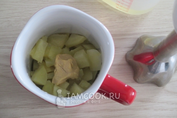 Соединить яблоки с горчицей