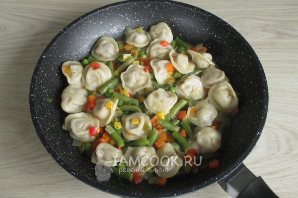 Потушить пельмени