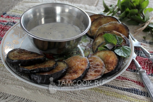 Фото жареных баклажанов на сковороде
