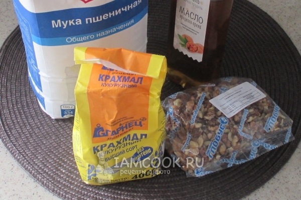 Ингредиенты для постного печенья с орехами