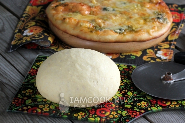 Фото теста для пиццы с мёдом