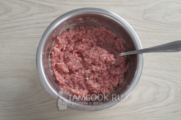 Размешать фарш