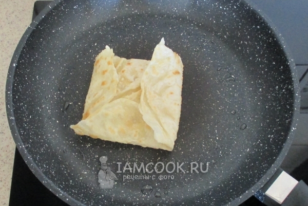 Завернуть блин в конверт