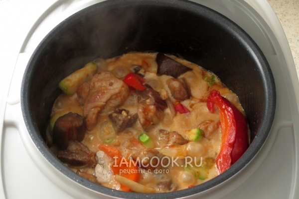 Положить арахисовую пасту