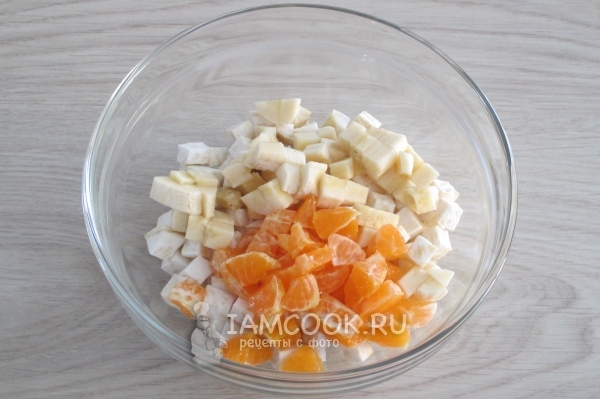 Добавить мандарин и банан