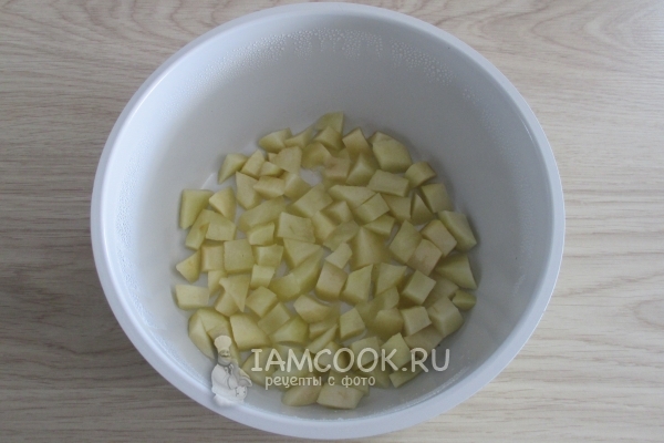 Потушить яблоки до мягкости