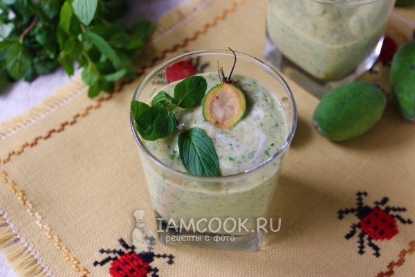 Фото смузи из фейхоа