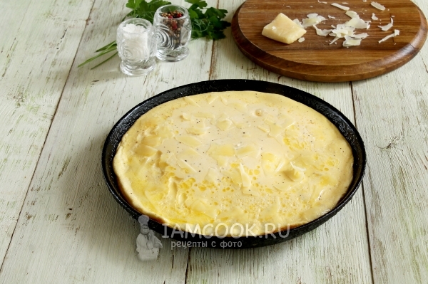 Посыпать сыром