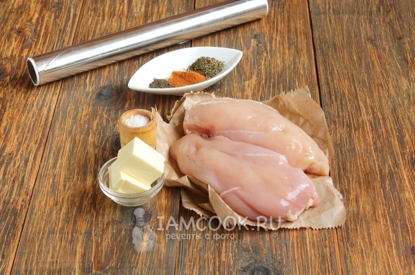 Ингредиенты для куриного филе в фольге в духовке