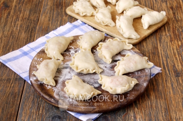 Слепить вареники