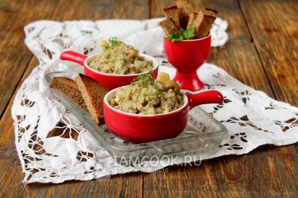 Фото салата с авокадо и печенью трески