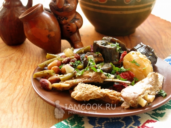 Рецепт чанахи с фасолью в горшочках