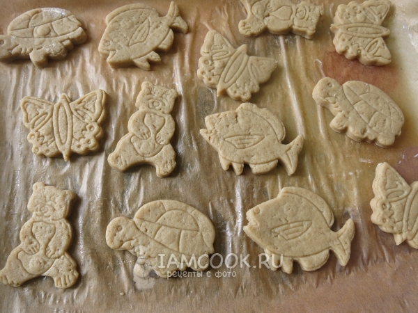 Положить заготовки на пергамент