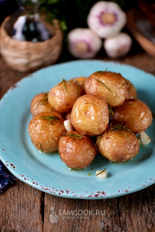 Рецепт печеной картошки в мундире в духовке