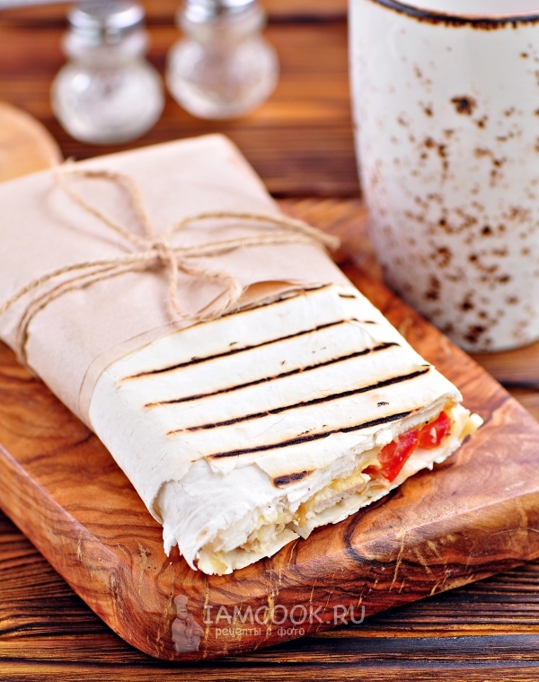 Фото шаурмы с сыром и курицей в домашних условиях