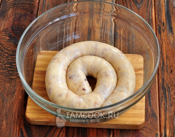 Наполнить кишку картофельной массой