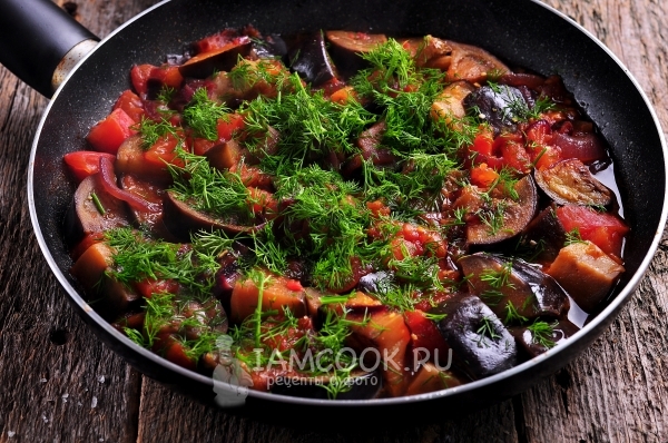 Посыпать зеленью