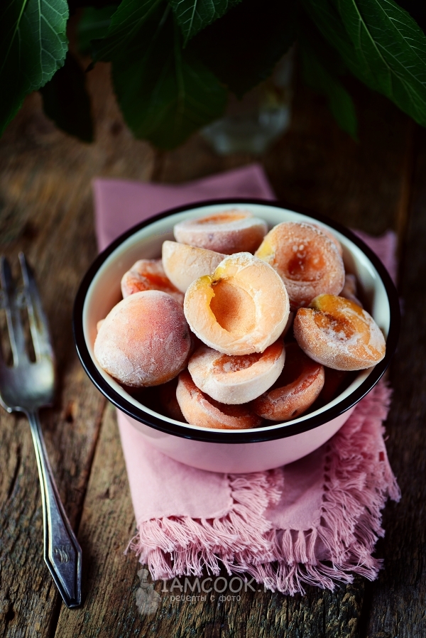 Рецепт заморозки абрикосов на зиму в морозилке