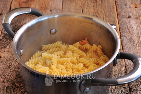 Отварить макароны