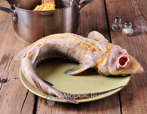 Нафаршировать рыбу