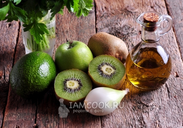 Ингредиенты для витаминного салата из киви и авокадо