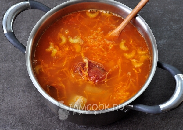 Положить ребрышки в суп