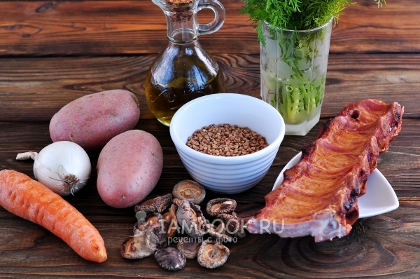 Ингредиенты для гречневого супа с грибами