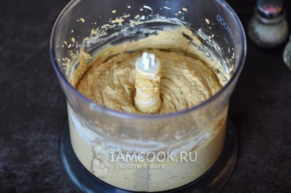 Измельчить массу в блендере