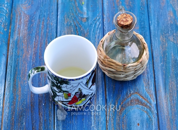 Нагреть масло