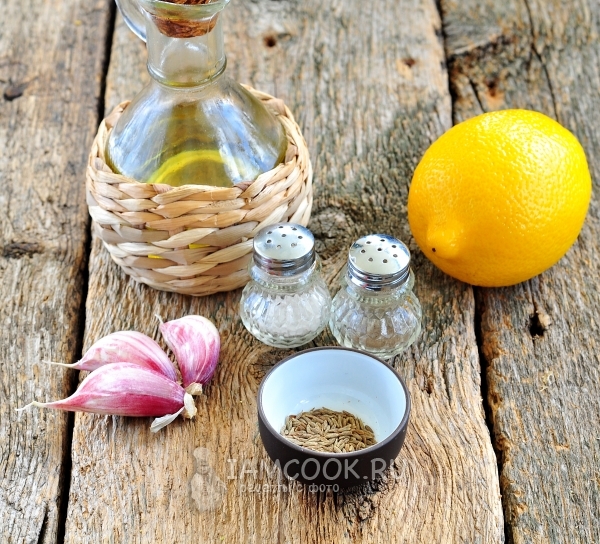 Смешать специи и пряности