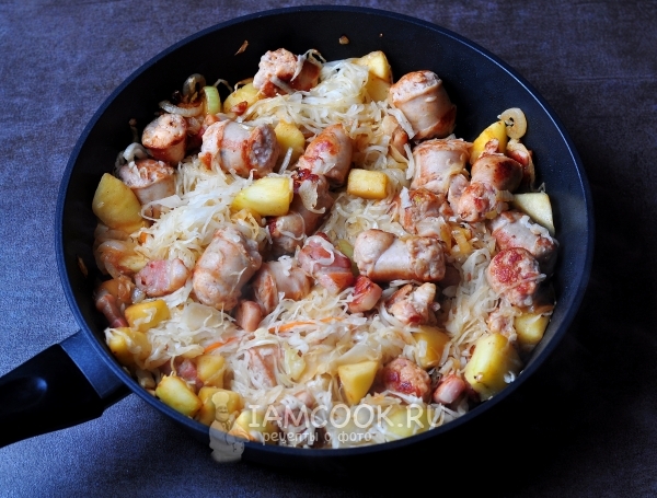 Рецепт тушёной квашеной капусты по-немецки