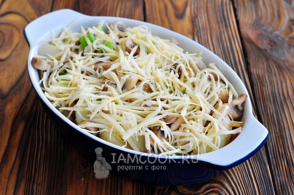 Посыпать сыром