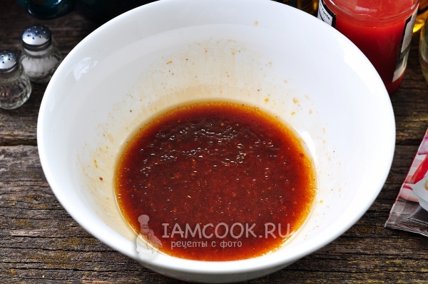 Размешать маринад