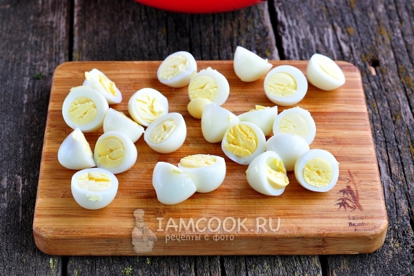Порезать яйца