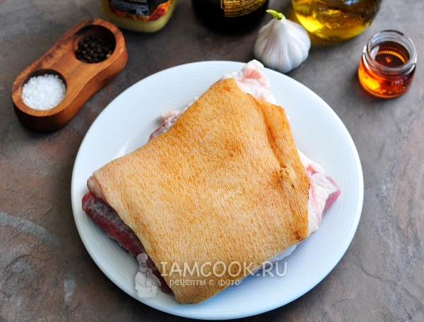 Помыть грудинку