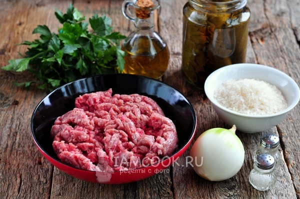 Ингредиенты для долмы из маринованных виноградных листьев