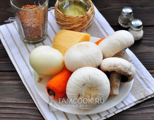 Ингредиенты для грибов, фаршированных гречкой, в духовке