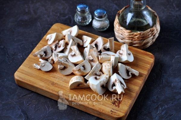 Порезать грибы