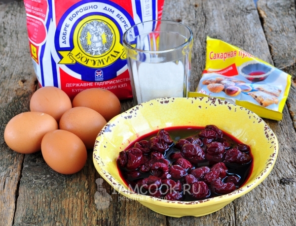 Ингредиенты для шарлотки с вишней в духовке