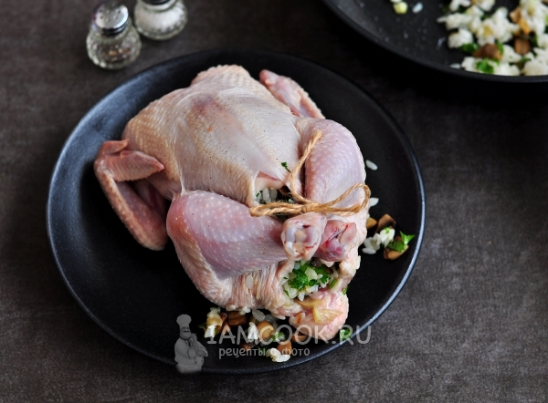 Связать куриные ножки